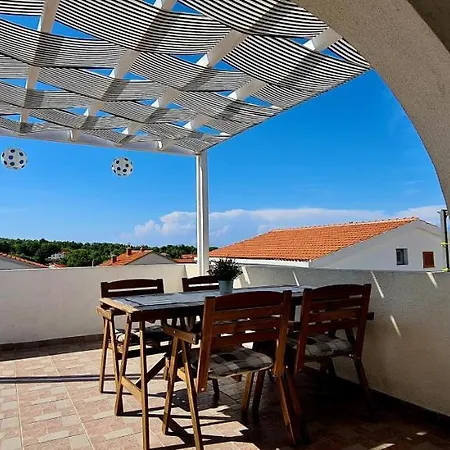 Apartment Kolic Vir